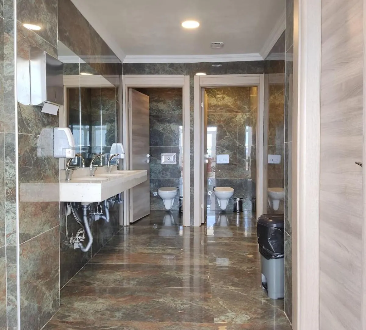 Ni Marin Hotel Milas 5*,